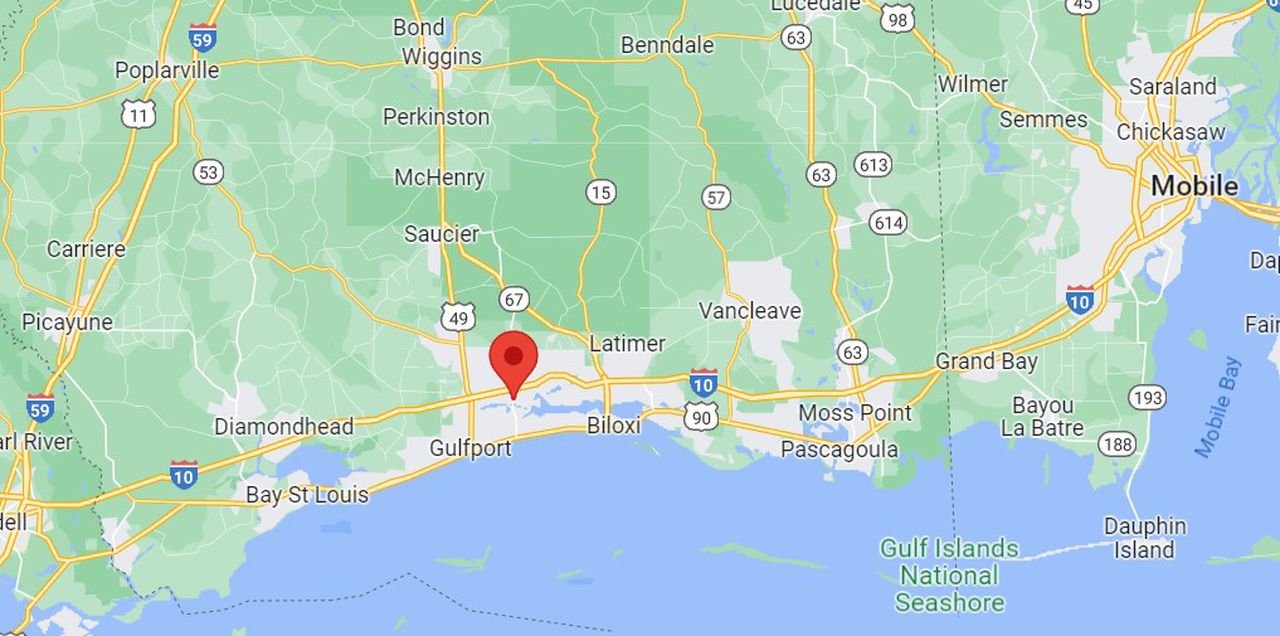 Mississippi coast man shoots himself while driving, causing wreck that injured two others: Report