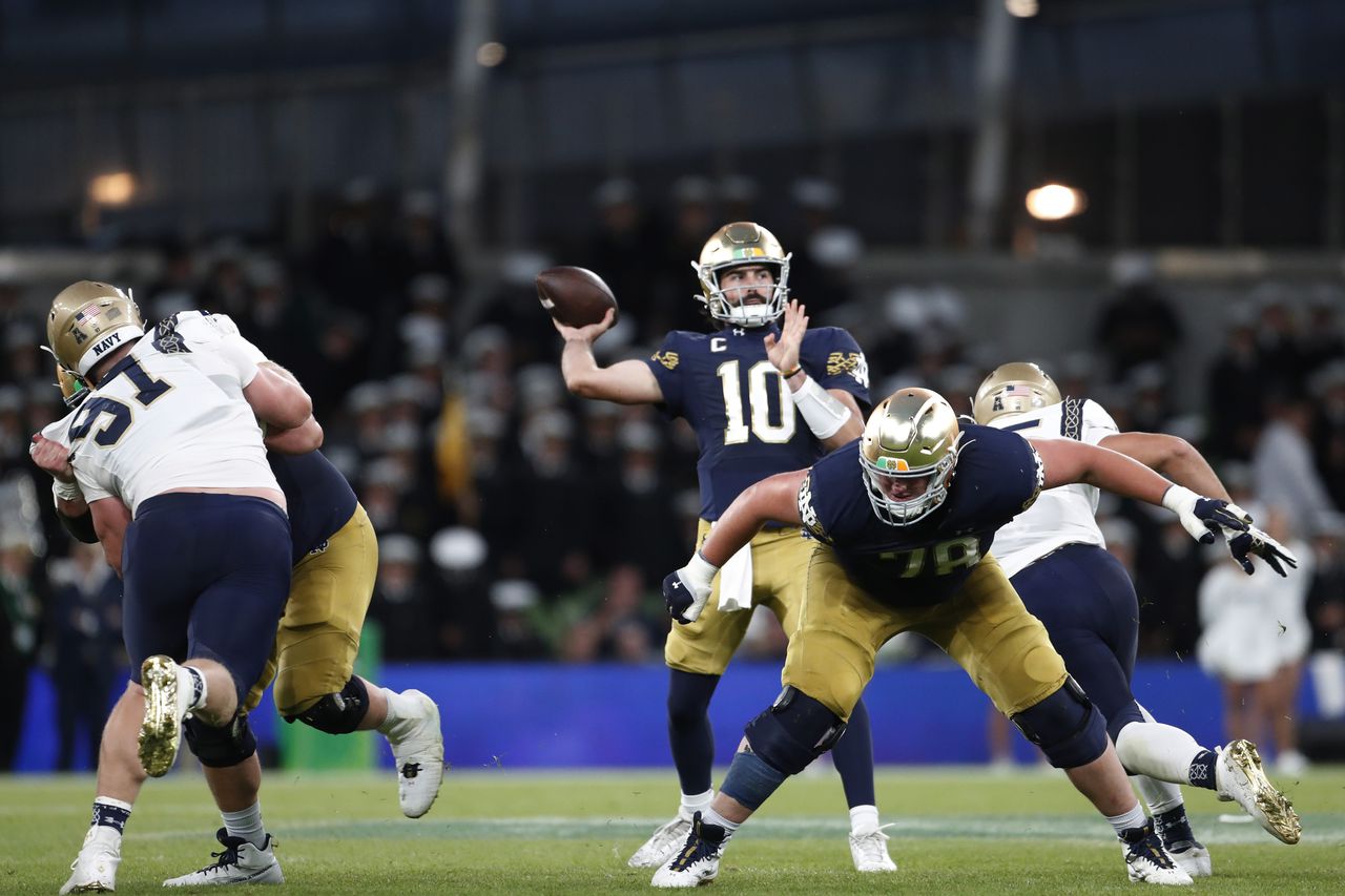 Notre Dameâs Sam Hartman reveals Alabama, Auburn recruited him out of transfer portal