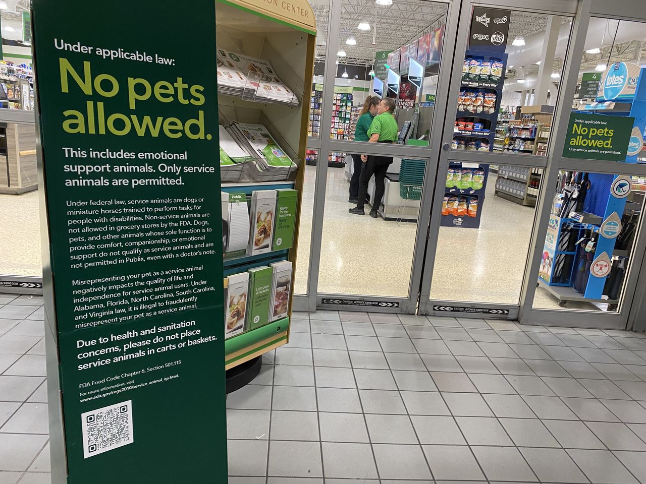 Publix to customers: Leave your pet dog at home