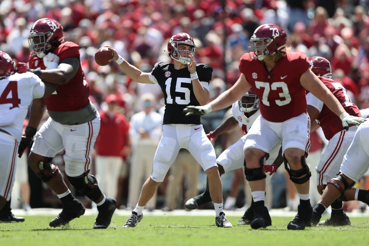 Saban gets ahead of QB question, raises other Alabama scrimmage concerns