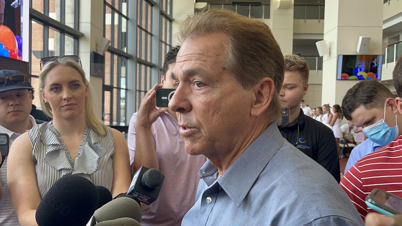 Saban holds on Nickâs Kids event ahead of Alabama preseason camp