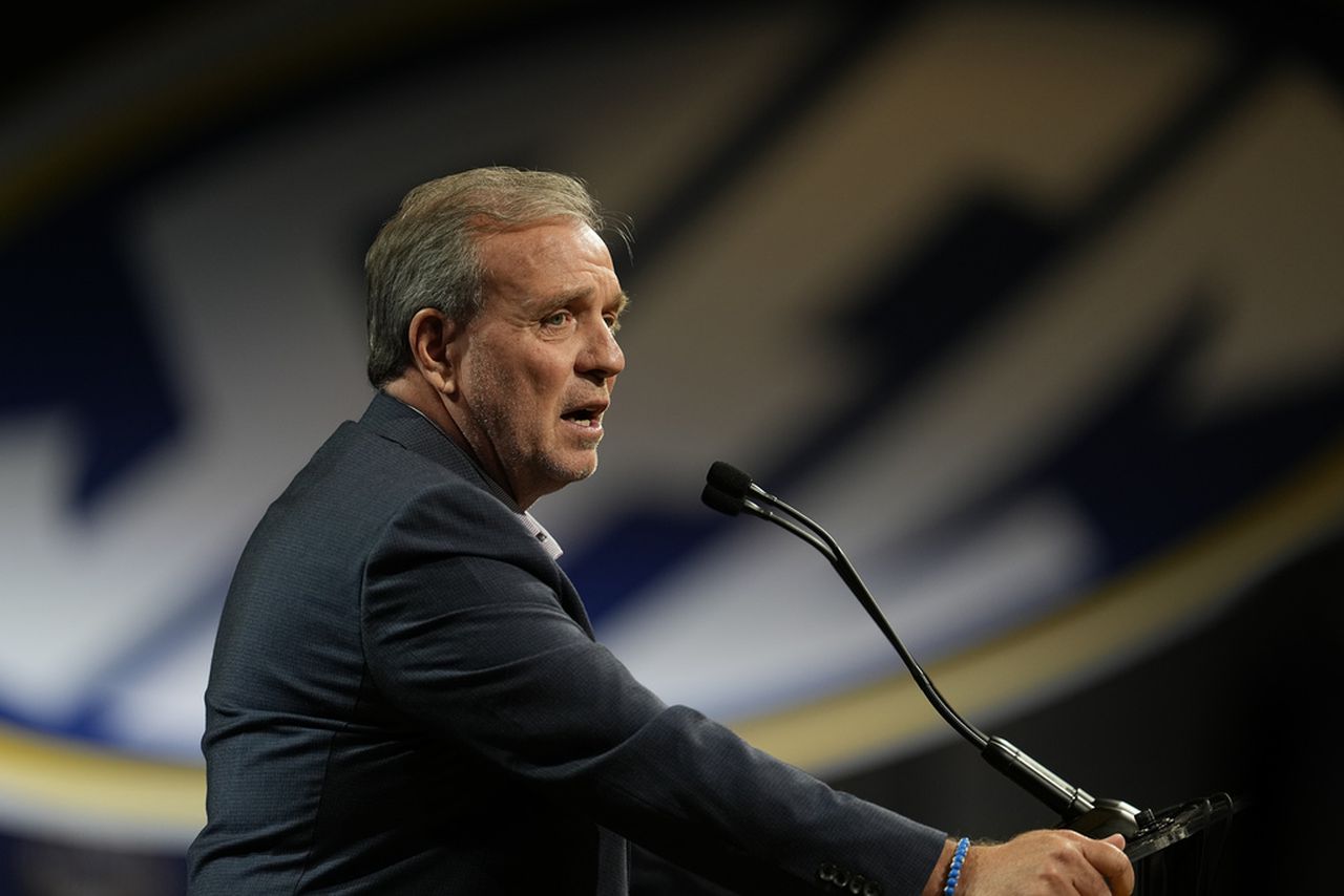Texas A&M cuts NIL fund, â12th Man Plus,â after IRS memo