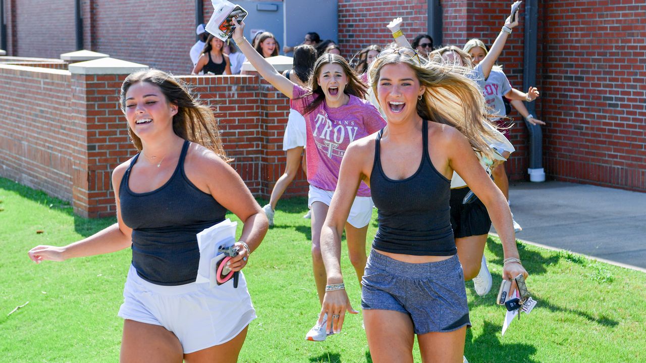 Troy Bid Day 2023