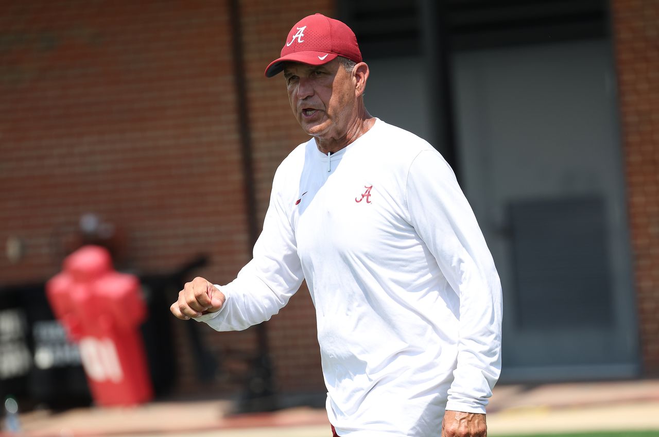 What is Alabama DC Kevin Steele emphasizing in preseason camp?