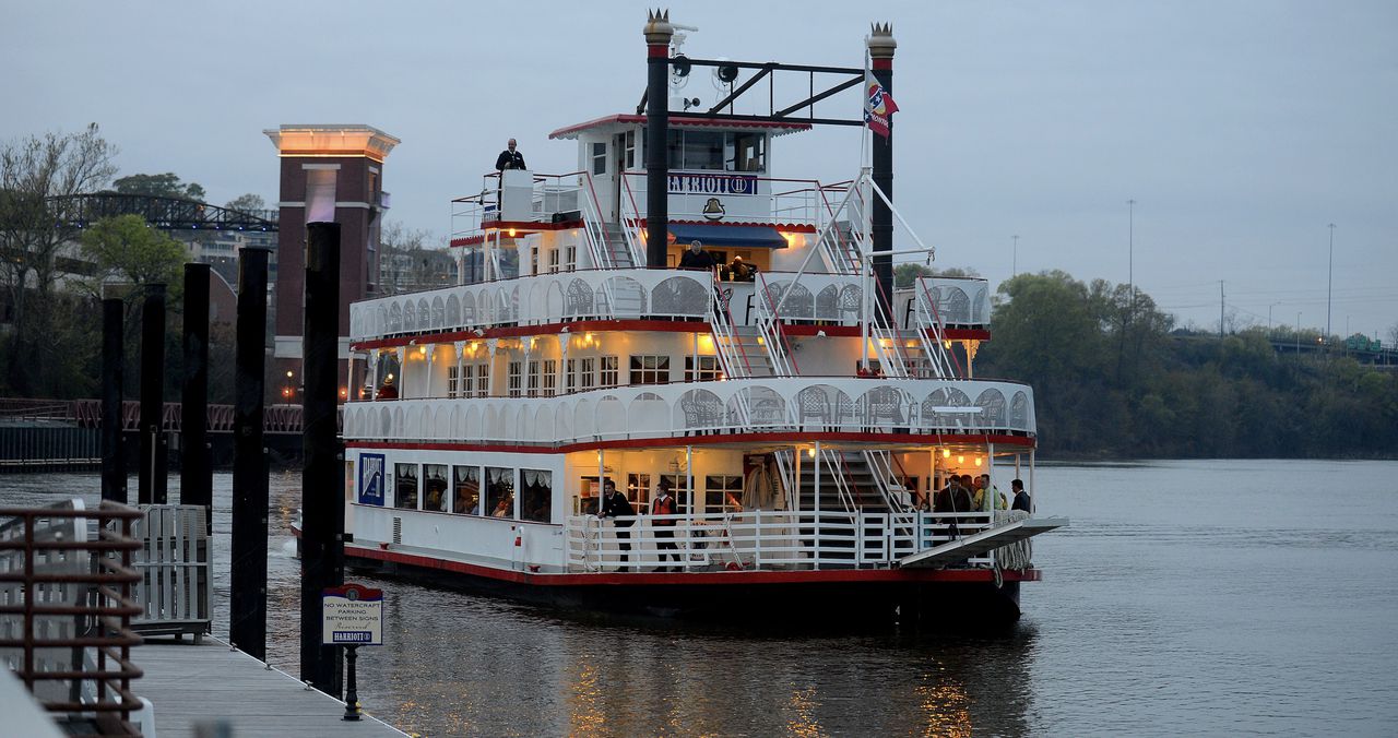What is the Harriott II, riverboat involved in Montgomery riverfront brawl?