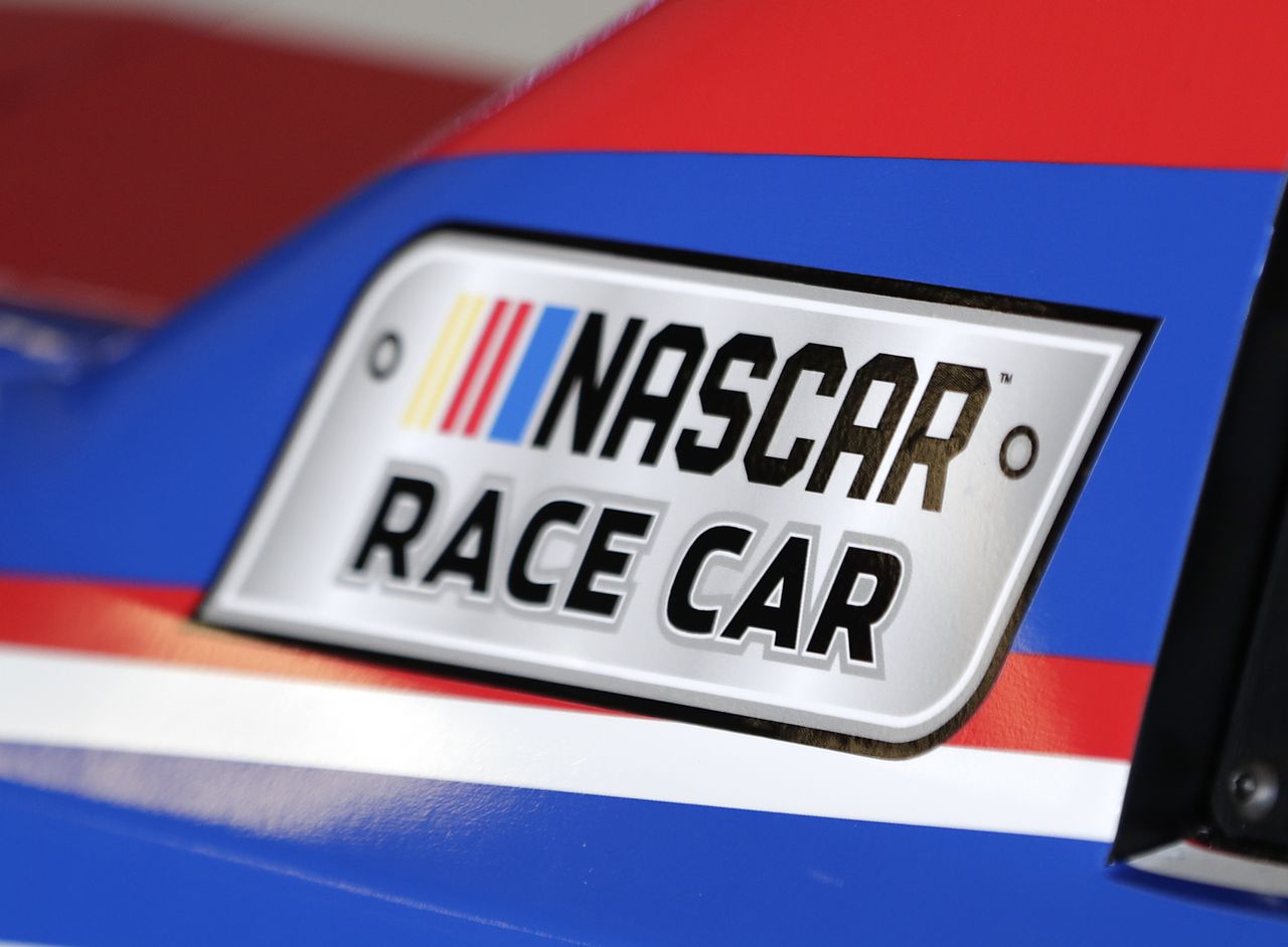 What TV channel is NASCAR at Daytona on tonight? Live stream, how to watch online, time