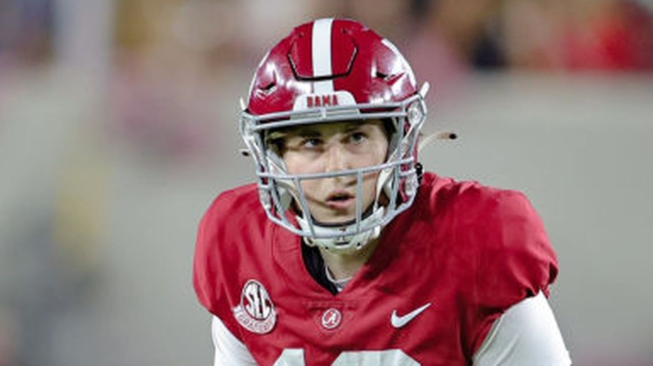 Why Alabama football kicker Will Reichard returned for a final season