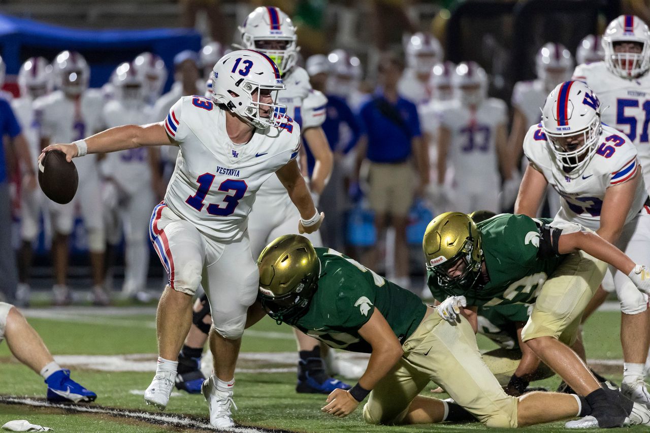 2023 HS Football - Vestavia Hills at Mountain Brook