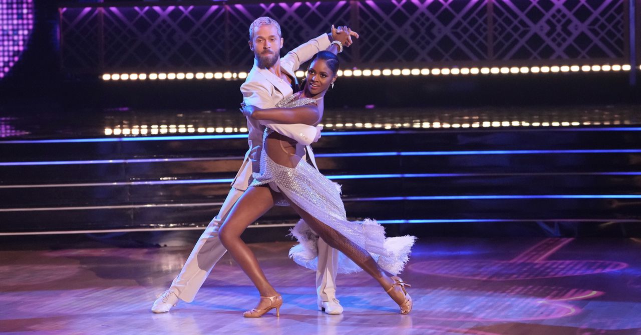 âBacheloretteâ star with Auburn ties makes stellar debut on DWTS: âThat was a tango stunnerâ