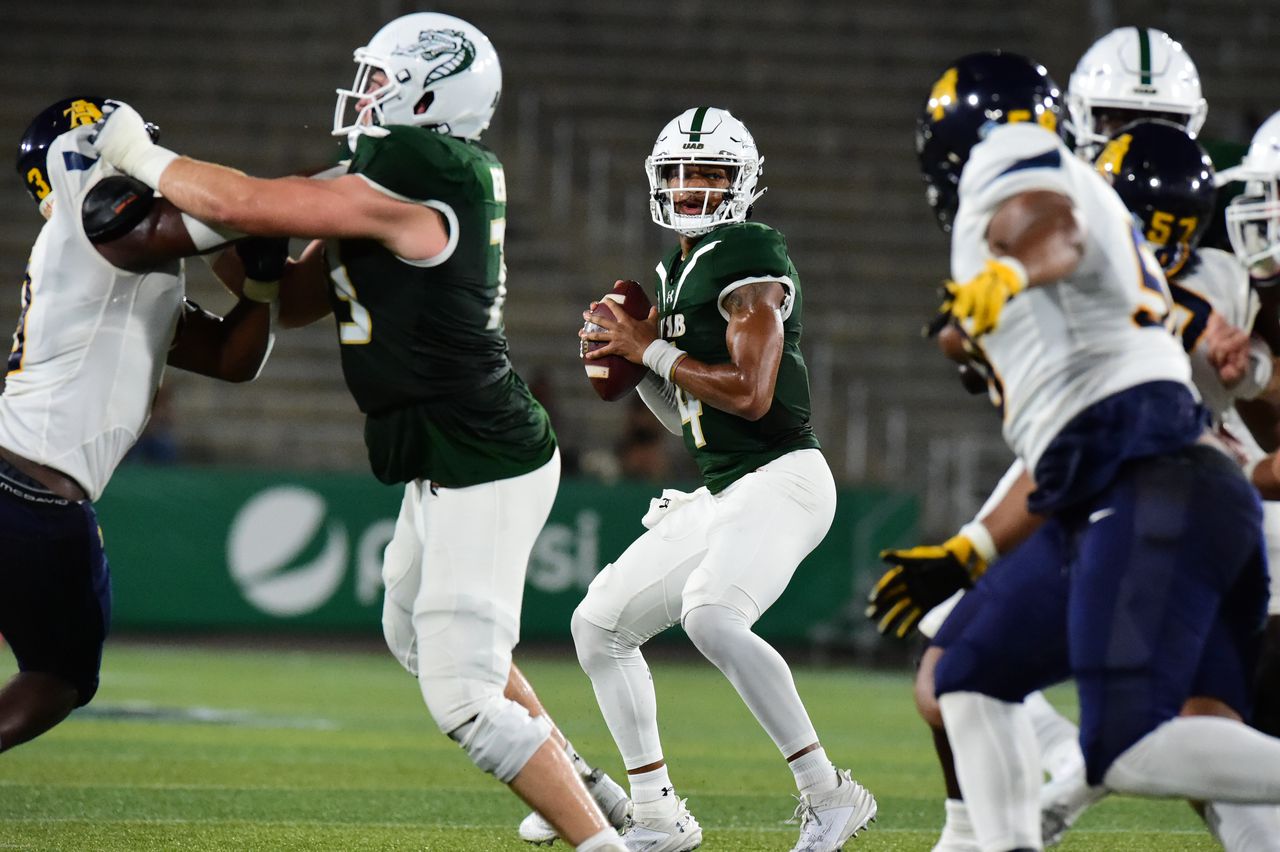 âJust doing my jobâ: UABâs Jacob Zeno sets program record in win over North Carolina A&T