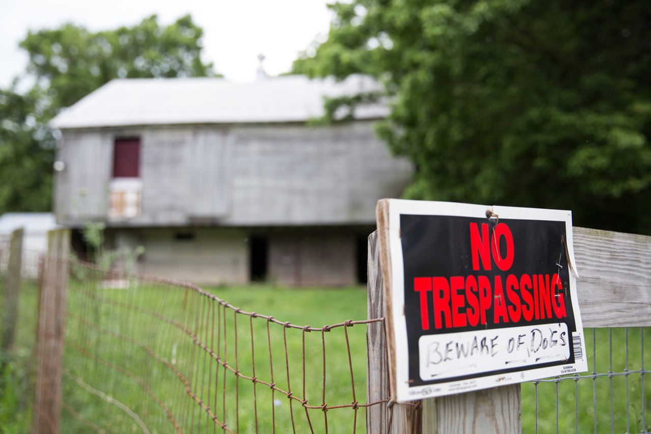 âNice guyâ arrested for squatting in empty Alabama house had crew clean yard, neighbors say