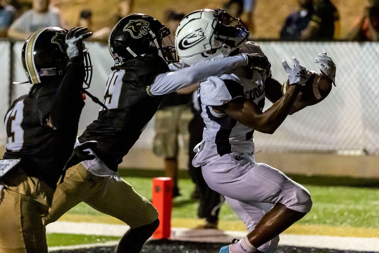 Alabama commit Jaylen Mbakweâs 4 first half TDs lead Clay-Chalkville rout of Pell City