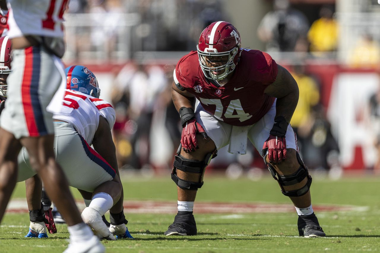 Alabama evaluated different OL against Ole Miss, still sorting out left tackle