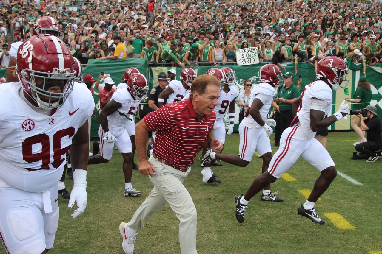 Alabama football sinks to 8-year low on coaches poll following tight win over USF