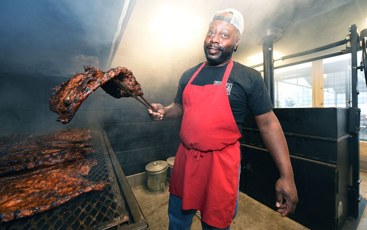 An Alabama BBQ master shared some crucial grilling tips, and weâre all ears