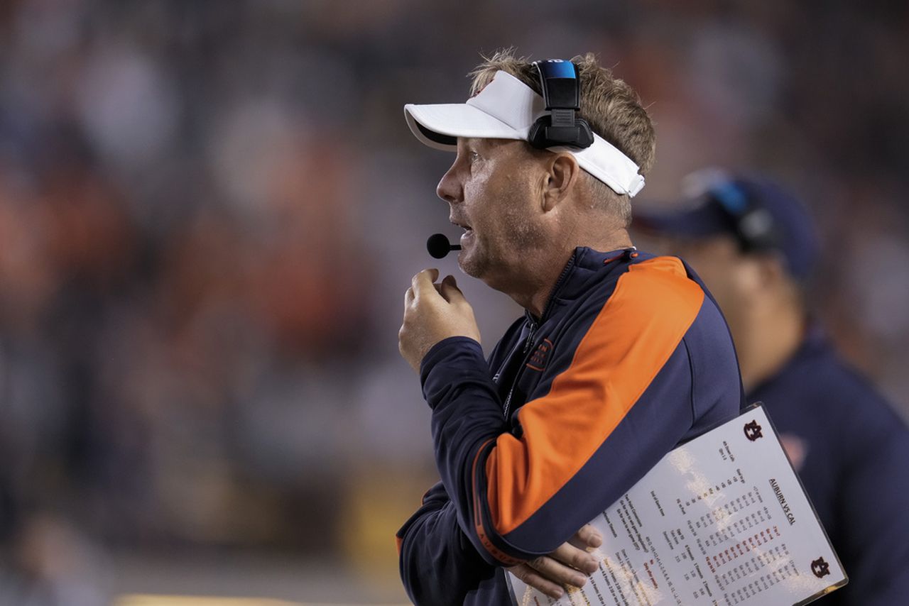 Auburn football: Hugh âVisor Guyâ Freeze calls Steve Spurrier his biggest football influence