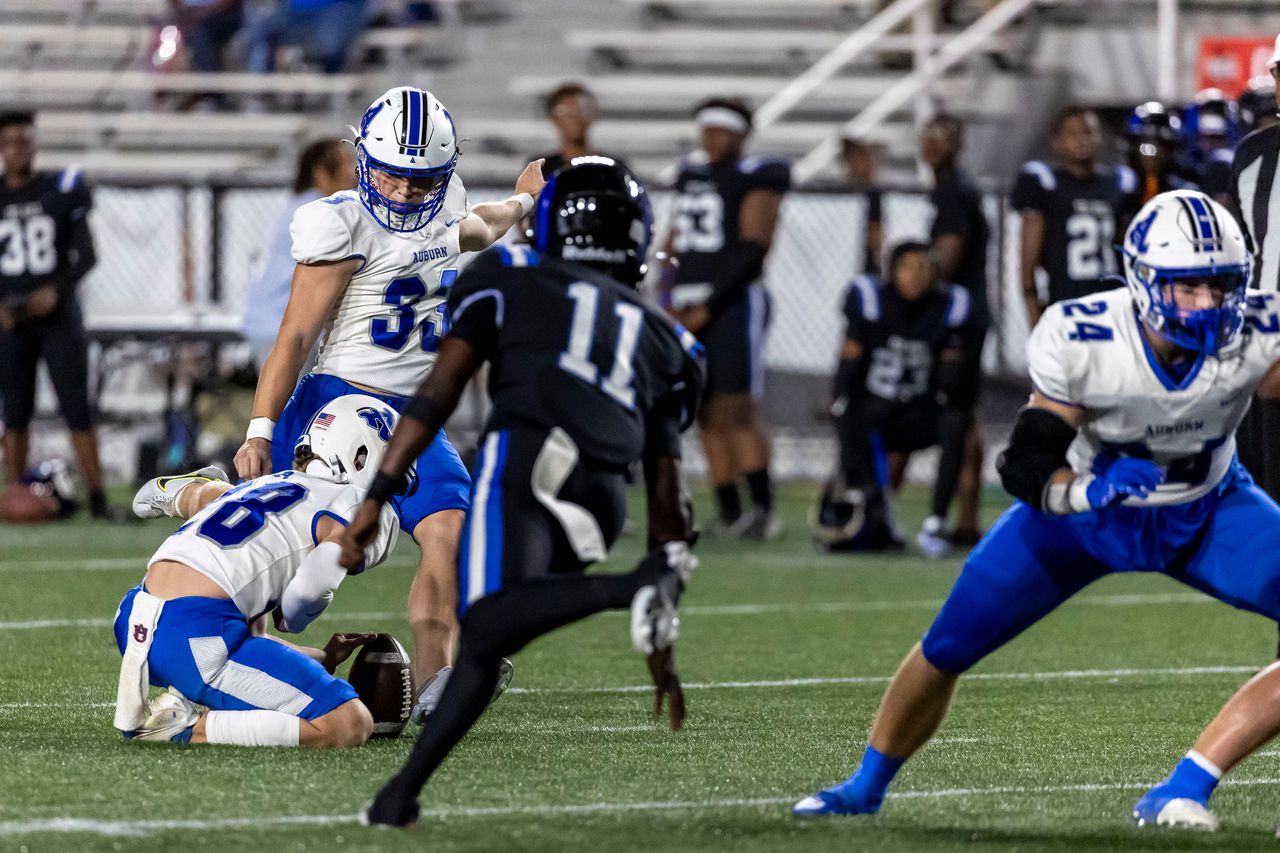 Auburn High beats Ramsay with 2 long field goals