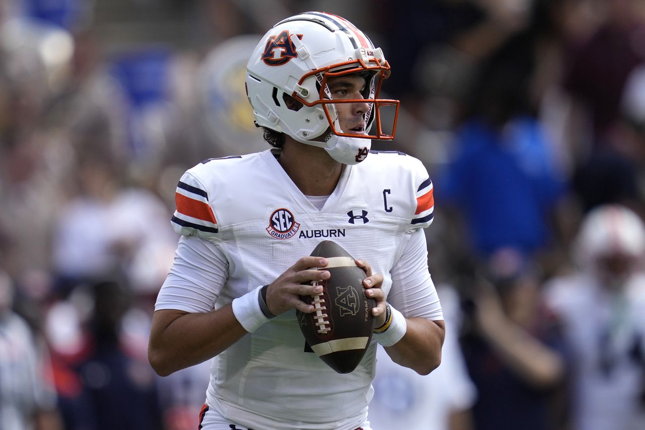 Auburnâs offense has a QB problem. But does this roster have an answer?