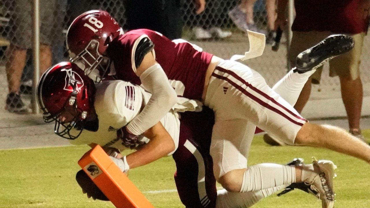 Backup QB Noah Lee lifts Hartselle past Gadsden City