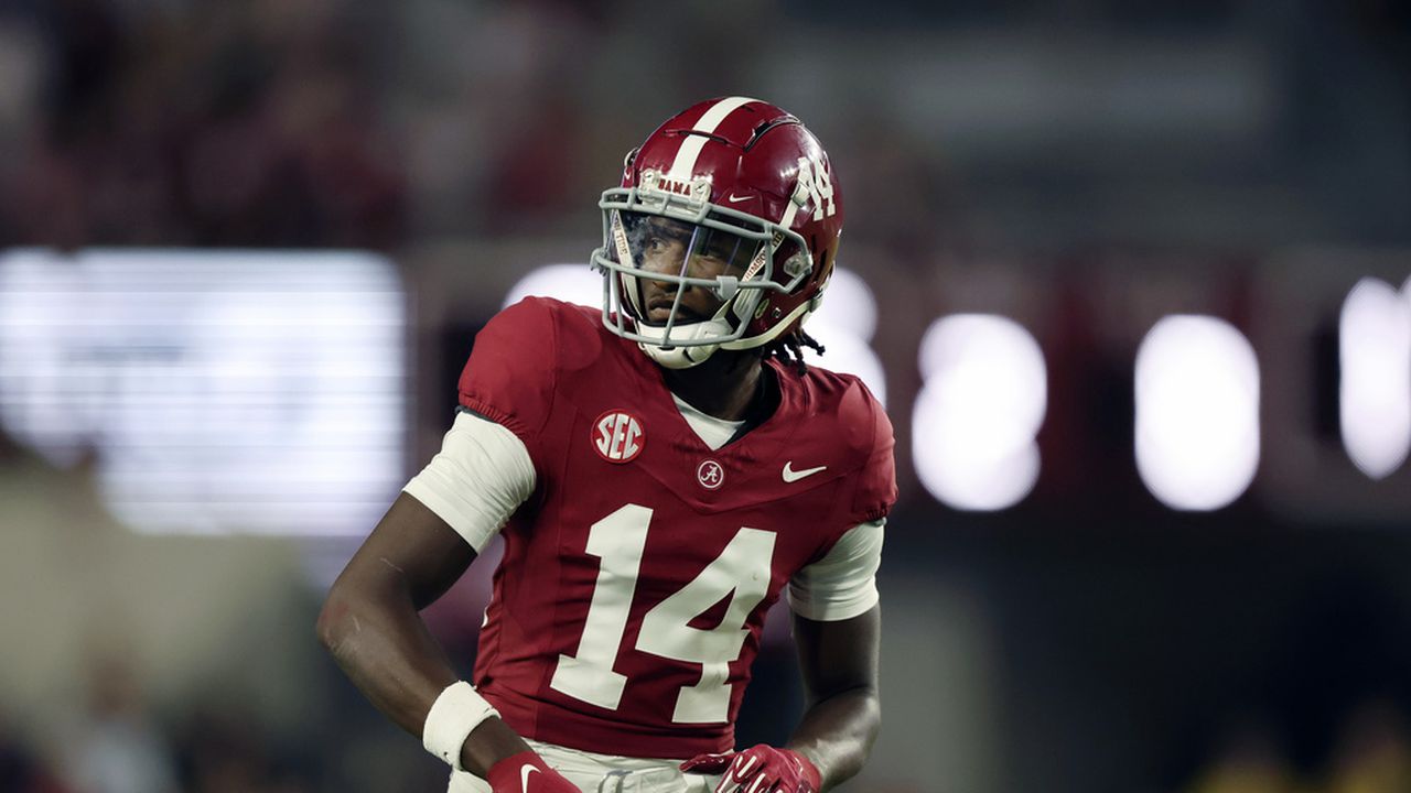 Can freshman WR Jalen Hale blossom into major contributor for Alabama?