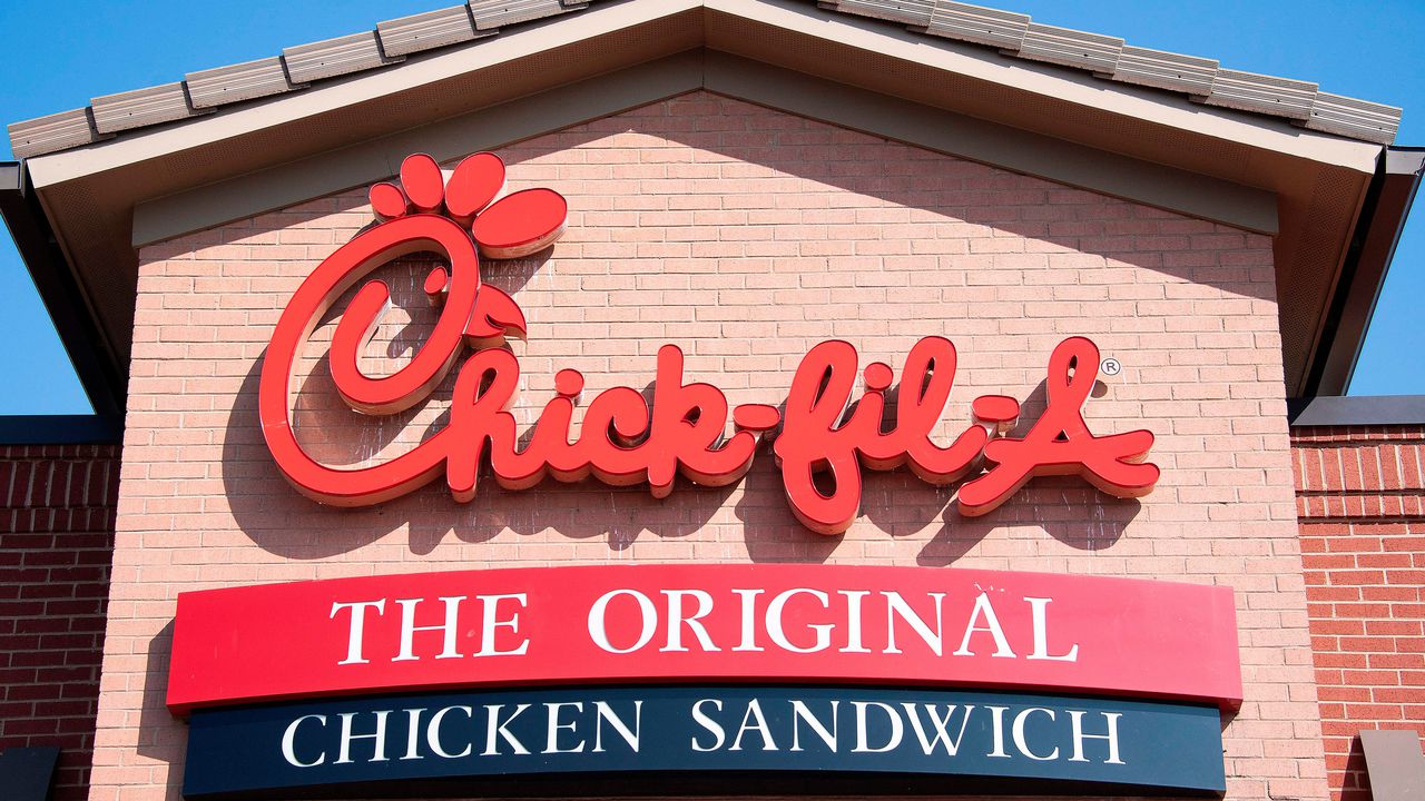 Chick-fil-A sets opening date for first restaurant in Scottsboro