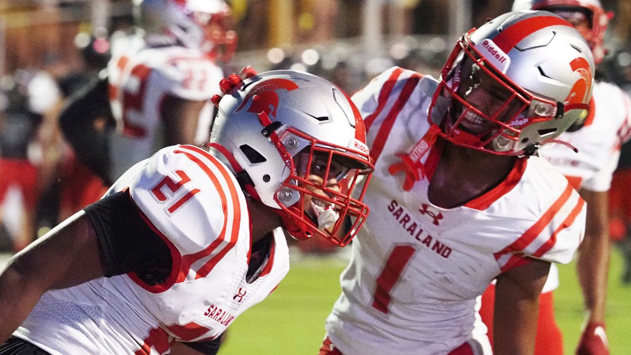 Class 6A No. 1 Saraland rolls past rival Spanish Fort