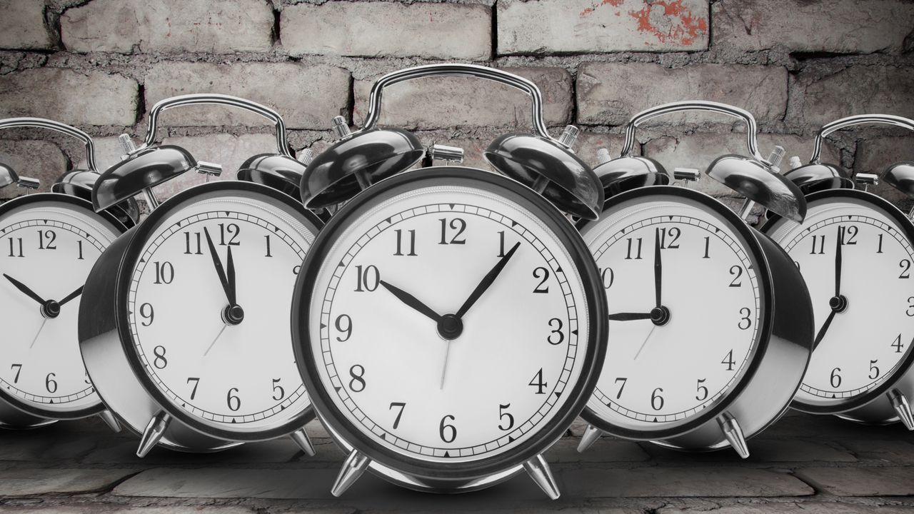 Daylight saving time ends: Why do we still change the clocks? What about Sunshine Protection Act?