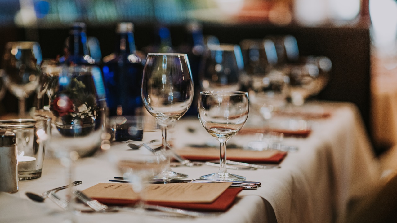 Dear Abby: Aunt steals the spotlight by swooping in, paying for engagement dinner