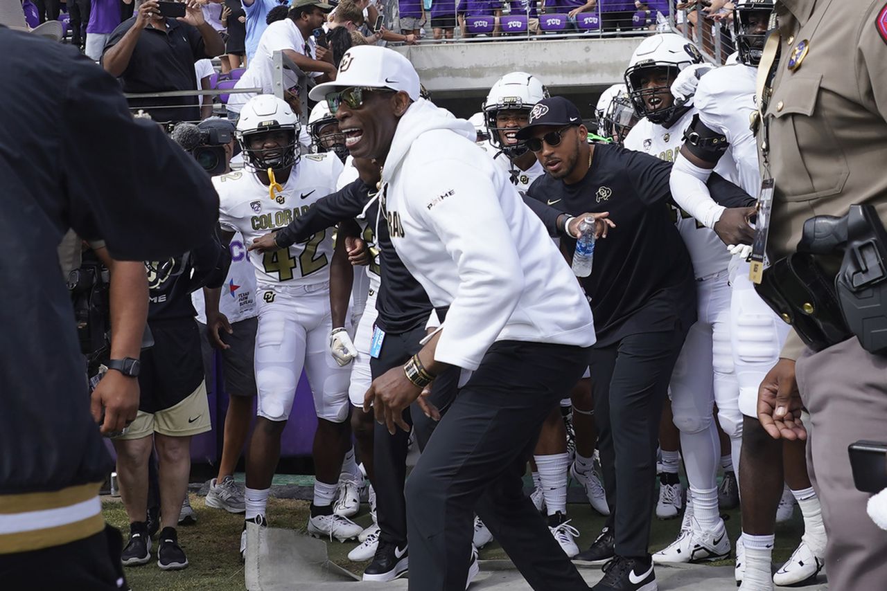 Deion Sanders reacts to Jay Norvellâs âbulljunk:â âThey done messed around and made it personalâ