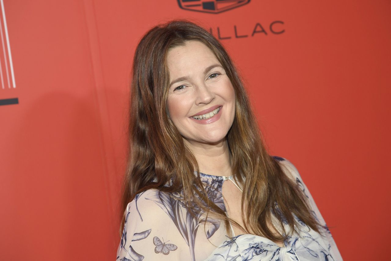 Drew Barrymore, âThe Talkâ postpone shows until Hollywood strikes end