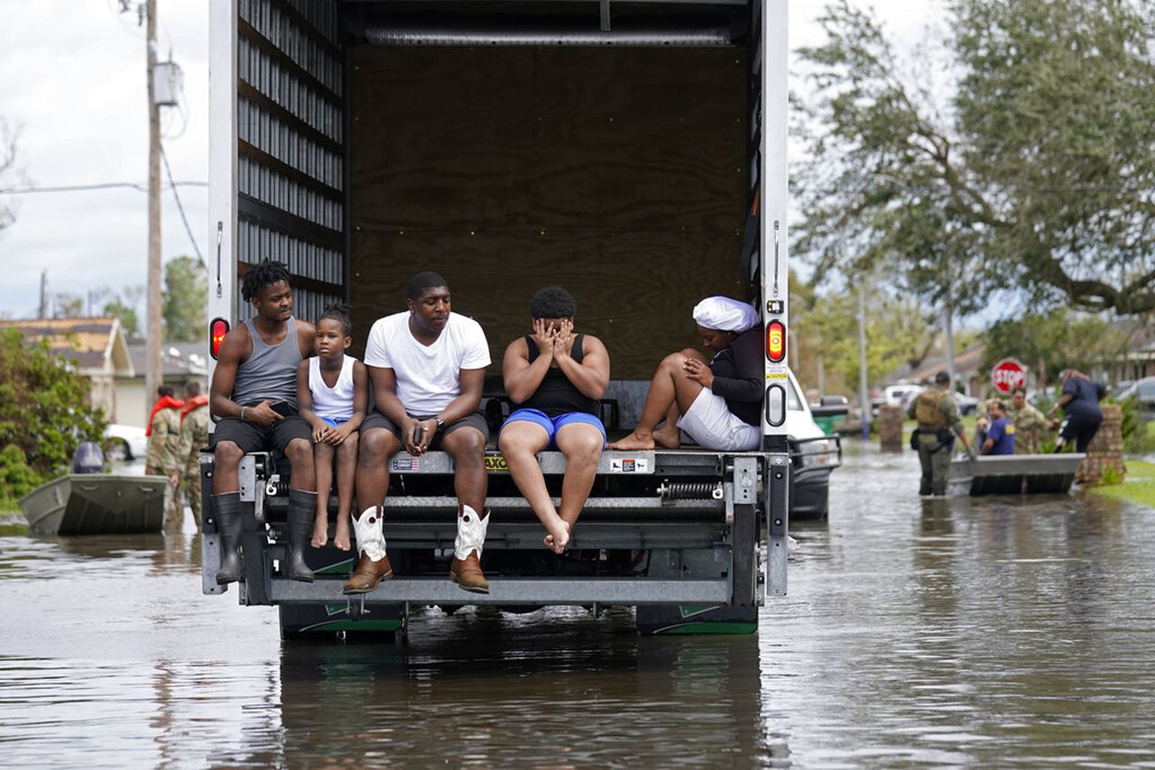 Families are already fleeing climate-vulnerable states. Blame soaring home insurance costs