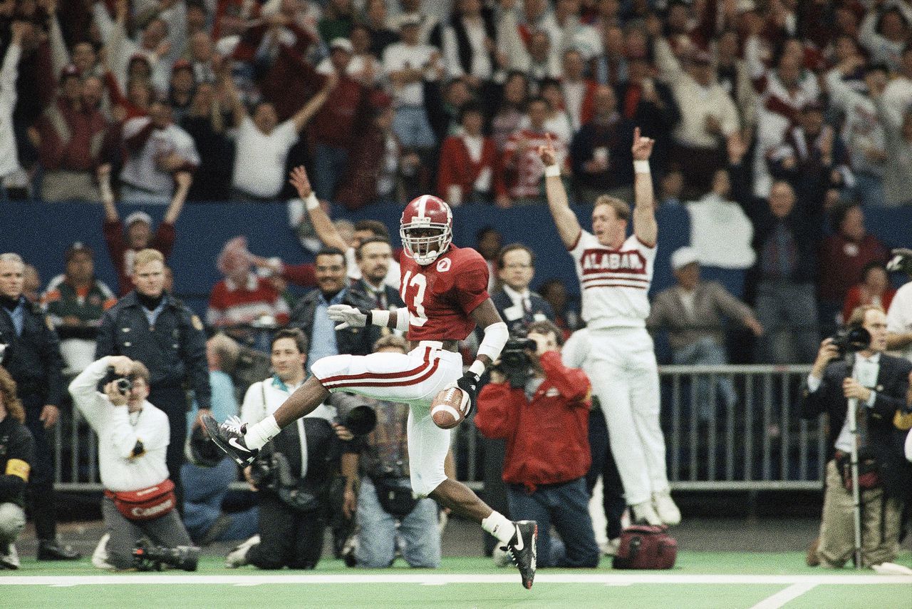 Former Alabama star explains viral tweet after loss to Texas