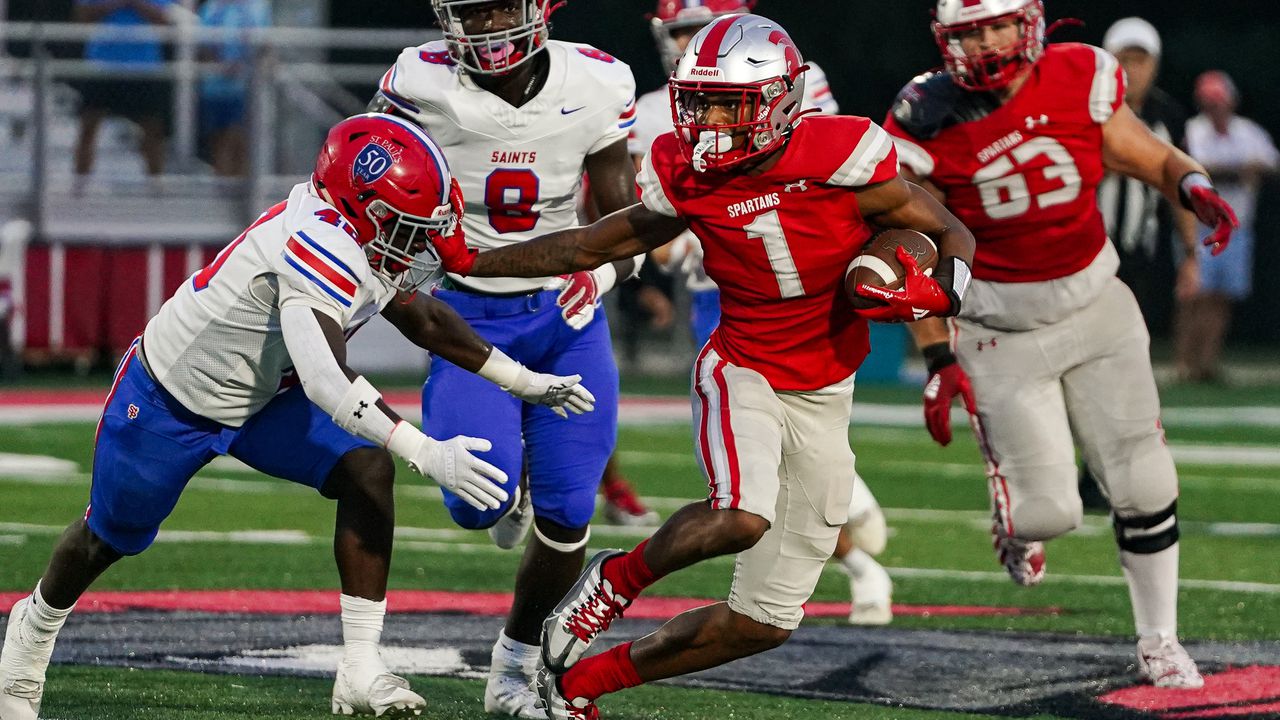 Friday football roundup: Saraland, Central-Phenix City win big