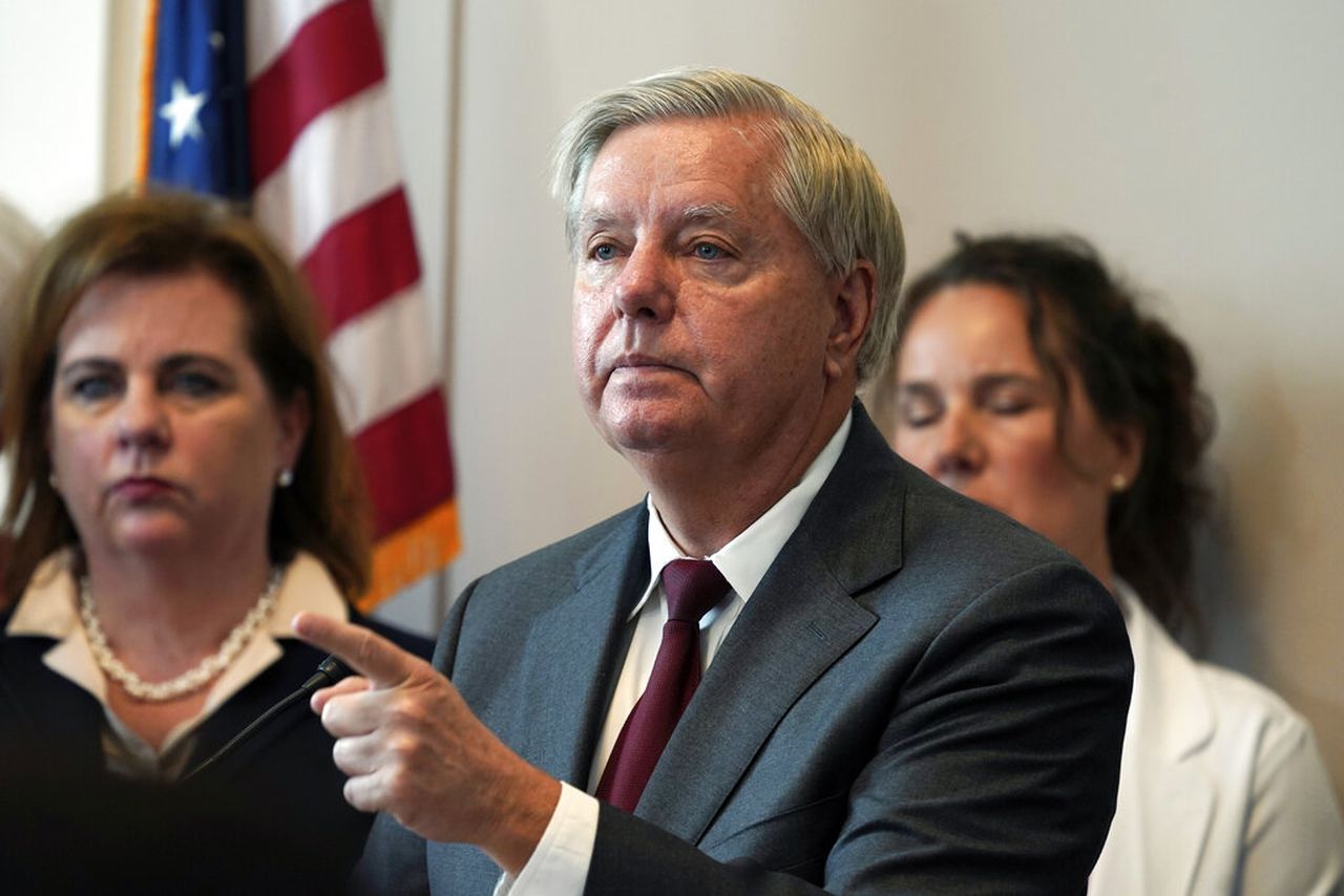 Fulton County grand jury recommended indicting Sen. Lindsey Graham in Georgia election probe