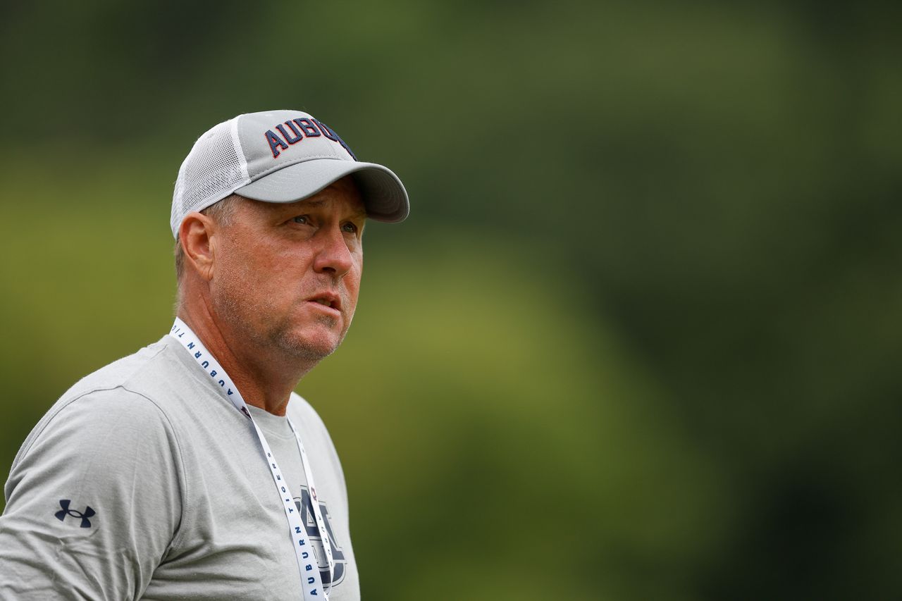 How Hugh Freeze is putting together Auburn footballâs puzzle of new pieces