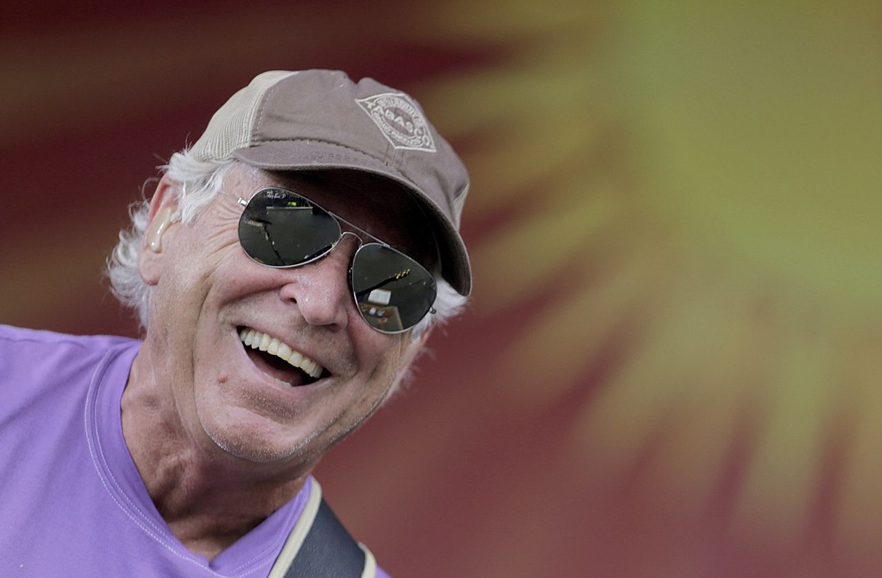 Jimmy Buffett was not âdepressed ever. Not even at the end,â family, friends say of final days