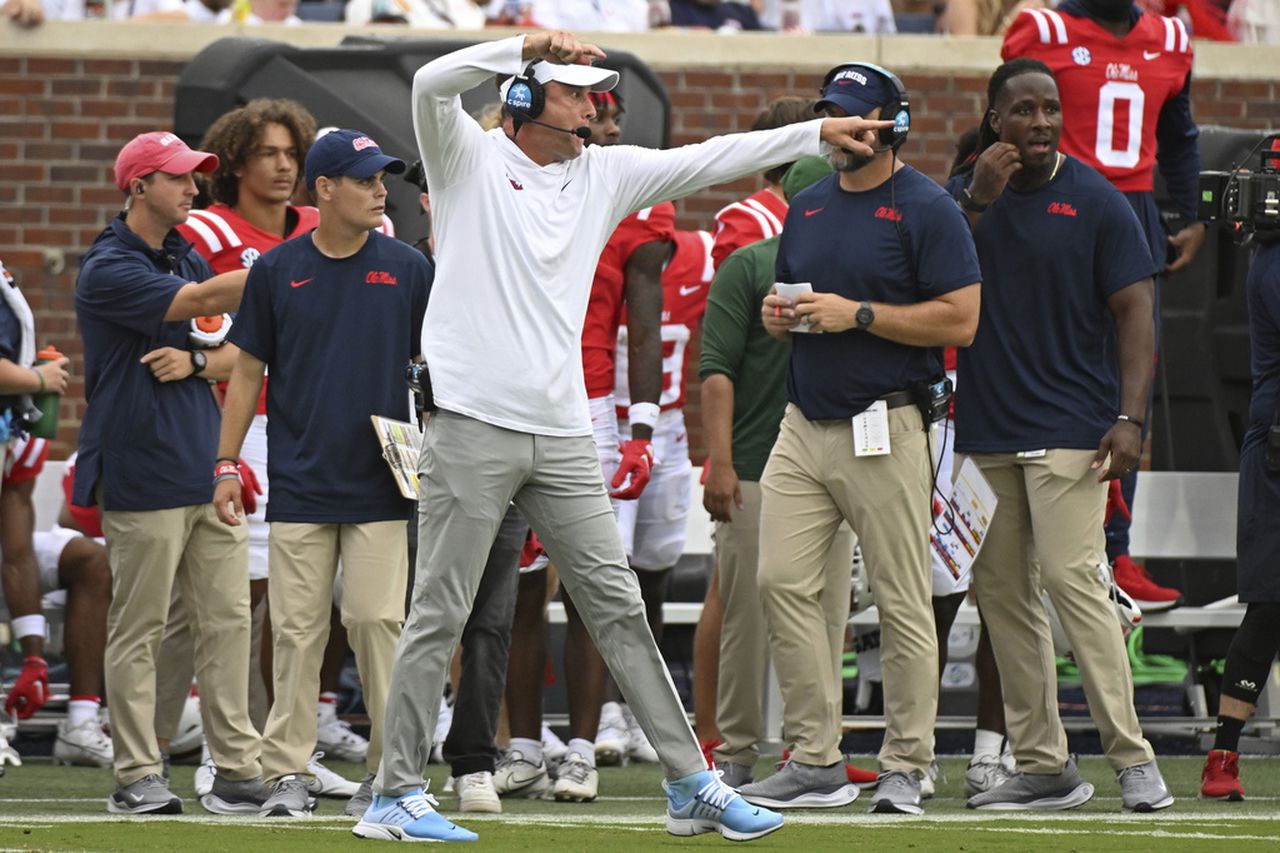 Kiffin, Ole Miss prep for Alabama with â1 of the bestâ offenses in the country