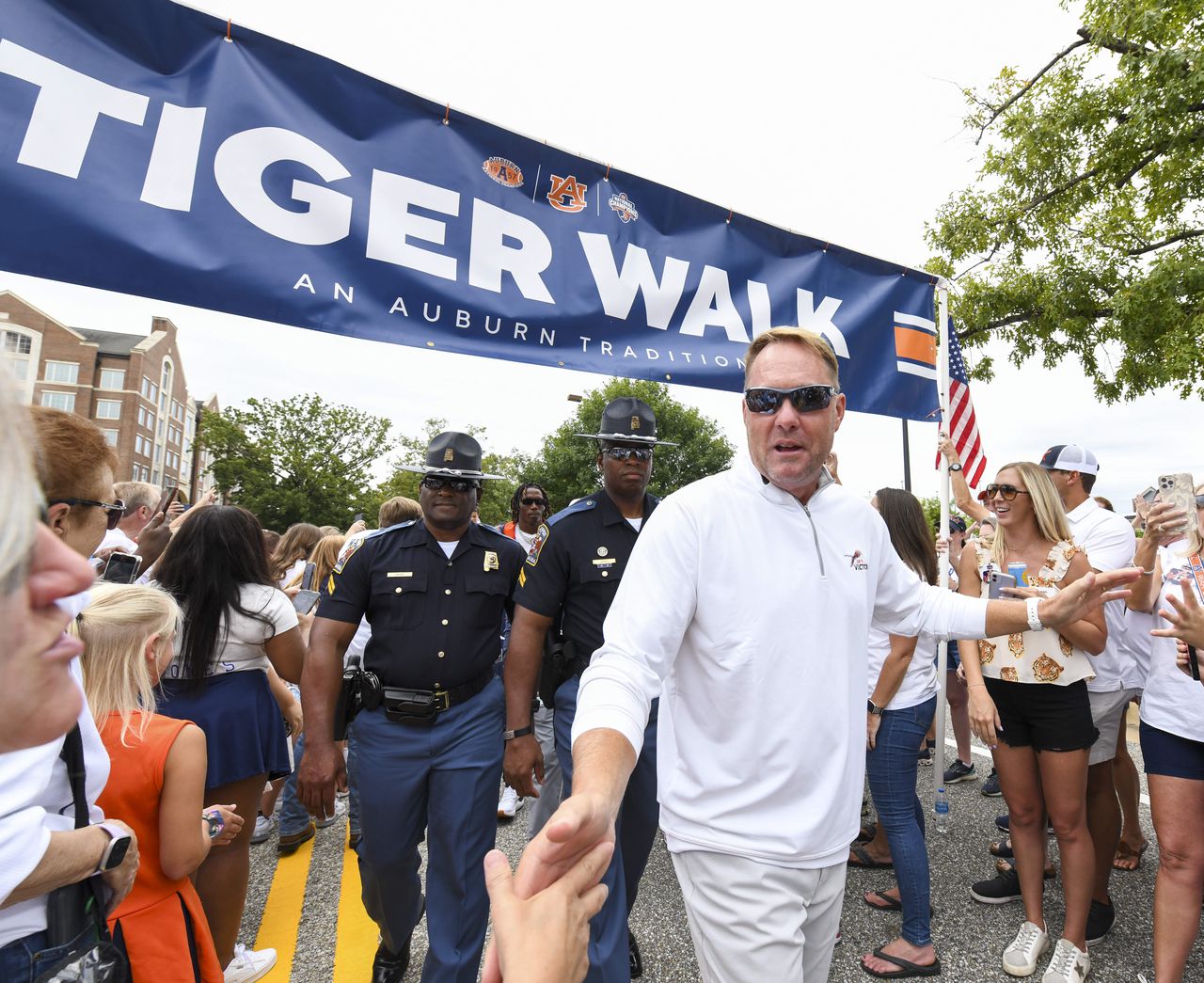 Live updates: Hugh Freeze, Eugene Asante, Rivaldo Fairweather join Auburnâs Tiger Talk show