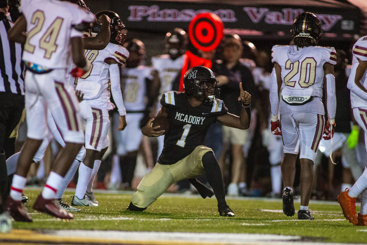 McAdory scores early then holds off Pinson Valley for victory