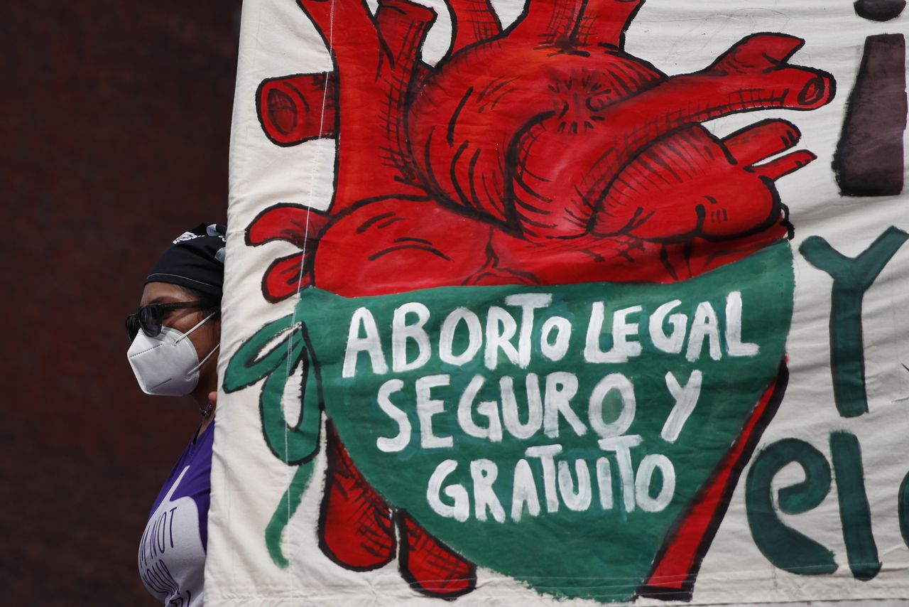 Mexico decriminalizes abortion: Court rules law violated rights of those with âability to gestateâ