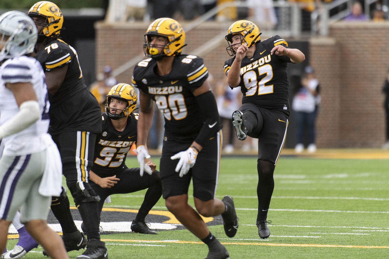 Missouri's Harrison Mevis kicks 61-yard game-winner vs. KSU