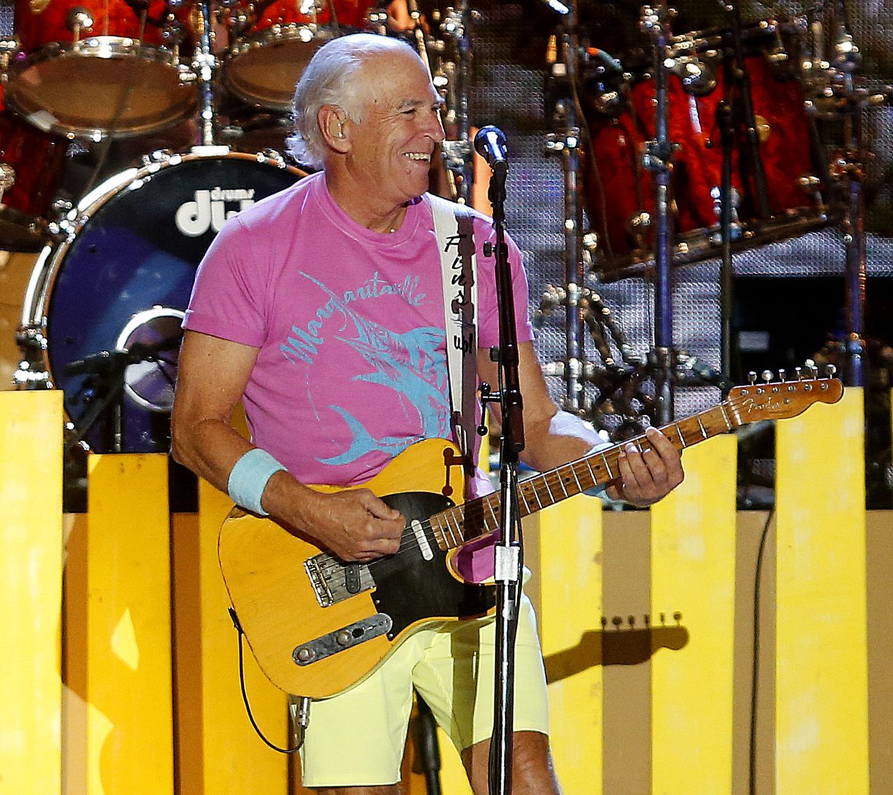 Mobile mayor says city âdefinitely needsâ to honor Jimmy Buffett