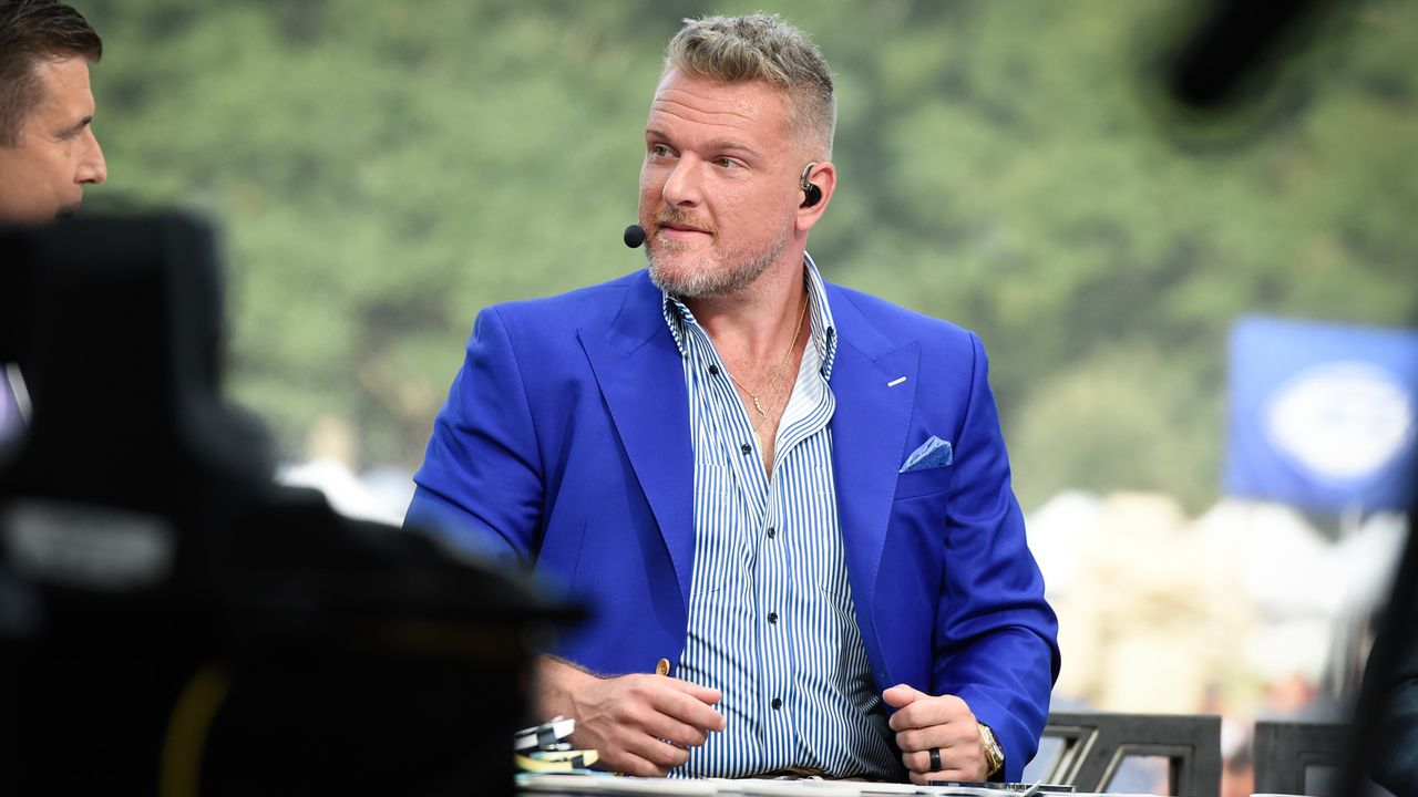 Pat McAfee rips Washington State over Lee Corso controversy: âHandle success, Ryan Leafâ