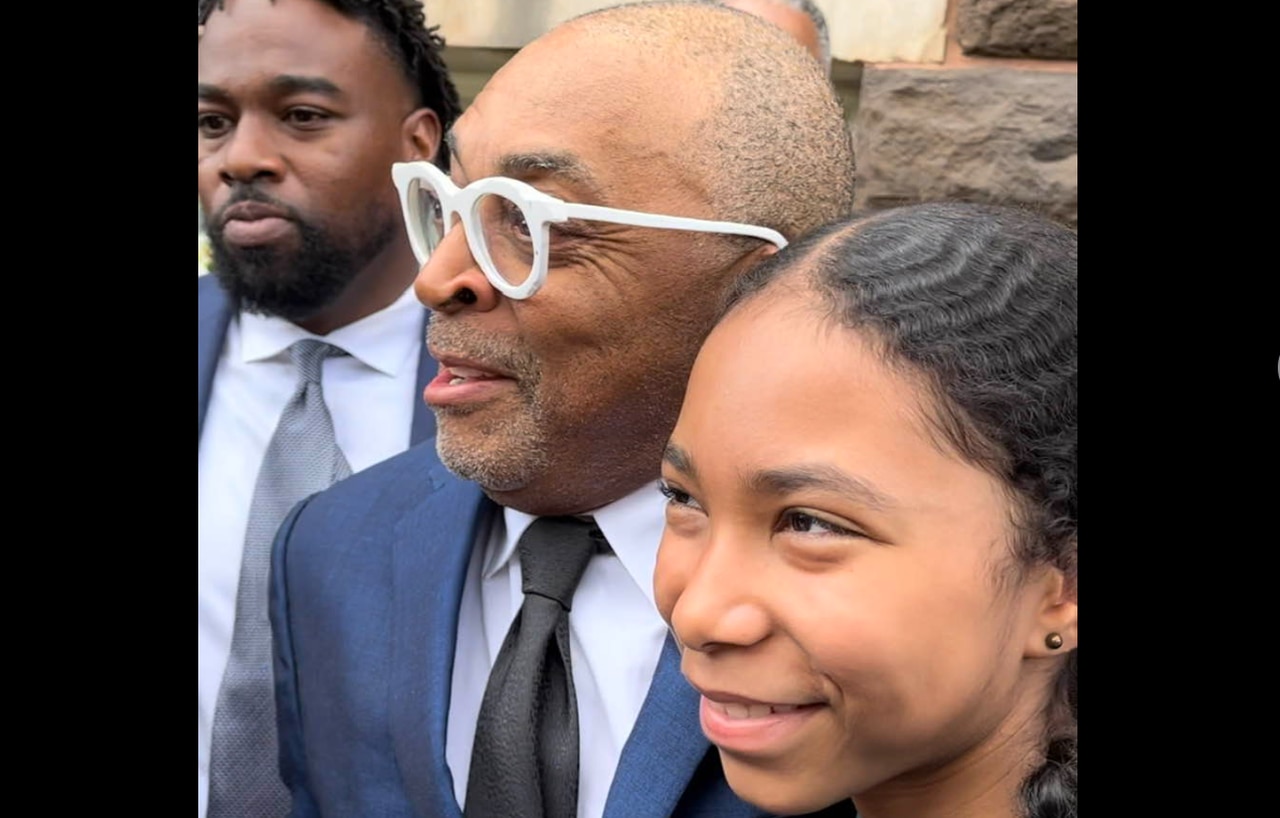 Spike Lee coaches 12-year-old girl, member of 16th Street Baptist, on where to go to college