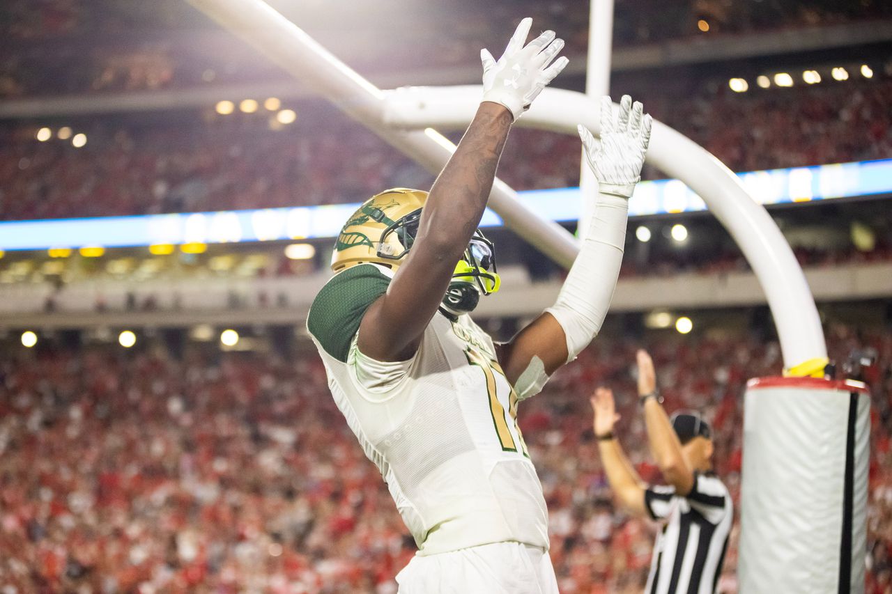 UAB true freshman Amare Thomas shows out for improved Blazers in loss at No. 1 Georgia