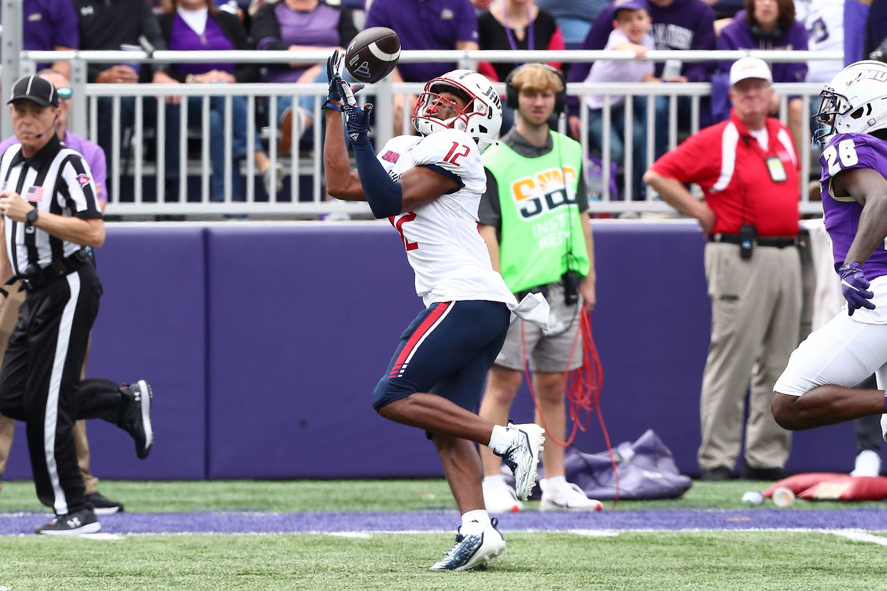 Unbeaten James Madison holds off South Alabama, 31-23