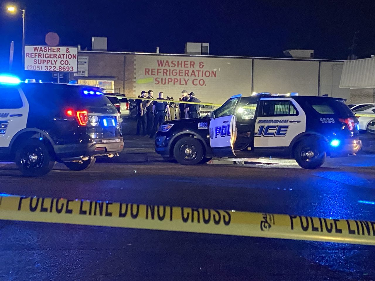 2 killed, 1 wounded in shooting outside nightclub: âGoing out in Birmingham shouldnât be a death sentence,â police say