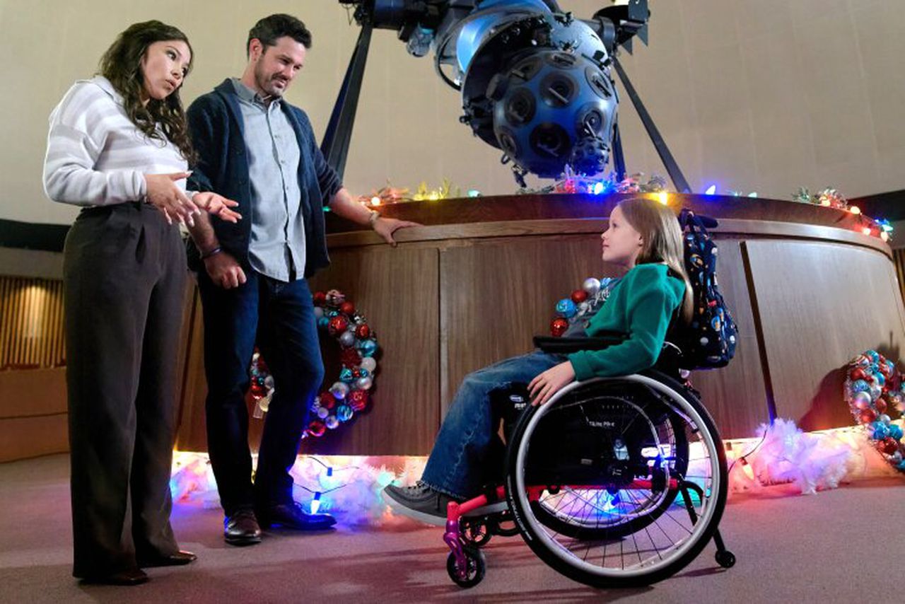 âUnder the Christmas Skyâ Hallmark movie premiere: How to watch, where to stream