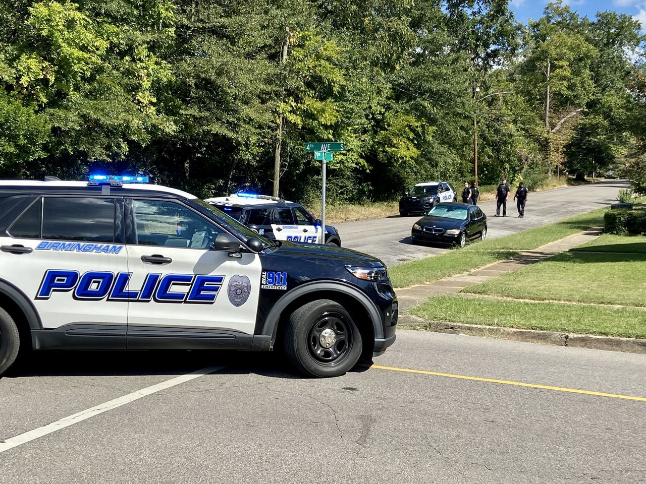 Afternoon shooting in east Birmingham neighborhood under investigation