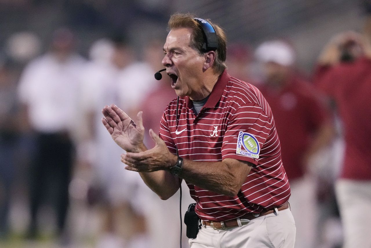 AL.com Top 25: Alabama Footballâs showdown vs. LSU, CFP rankings serve as main course